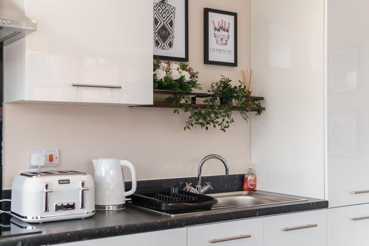 2 Bedroom Modern Apartment In Manchester Kültér fotó