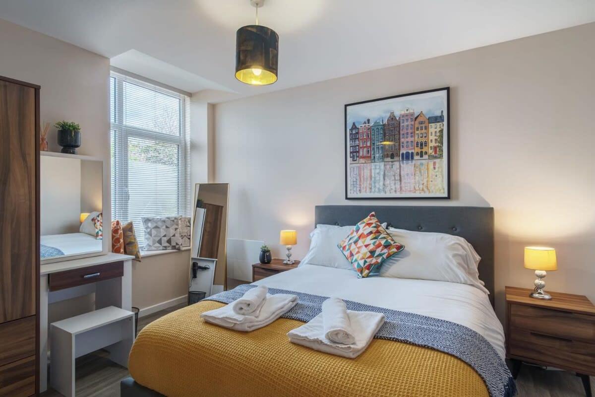 2 Bedroom Modern Apartment In Manchester Kültér fotó